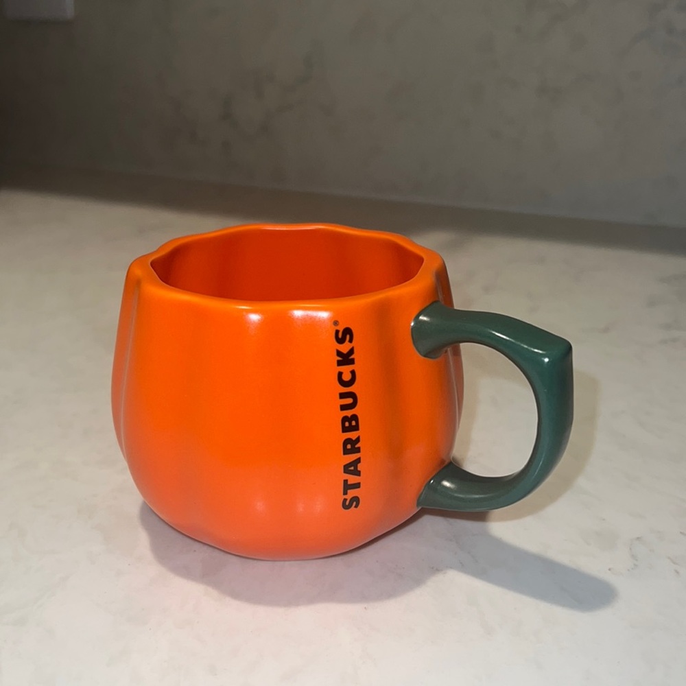 Starbucks Fall 2022 Pumpkin Mug